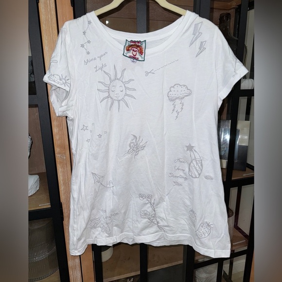 Johnny Was Sovanna embroidered Cap short Sleeve tee crewneck sun moon stars rain - Picture 1 of 8